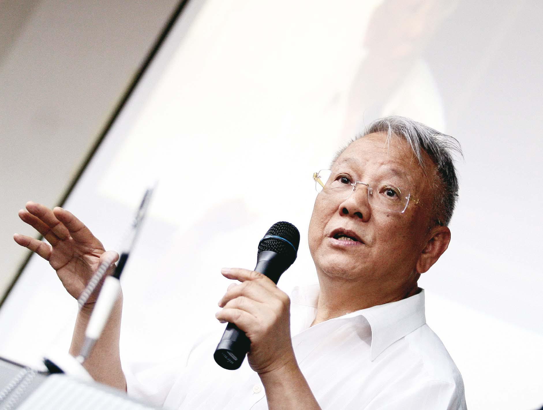 跨科合作在於整合而非組合，只有願意跨領域想問題，才可能整合在一藝鲜決問題。認知神經科學在近二、三十年成為極受矚目的新興科學，將來也絕對具有重要的影響力 -曾志朗  （影像來源：凌鴻健）