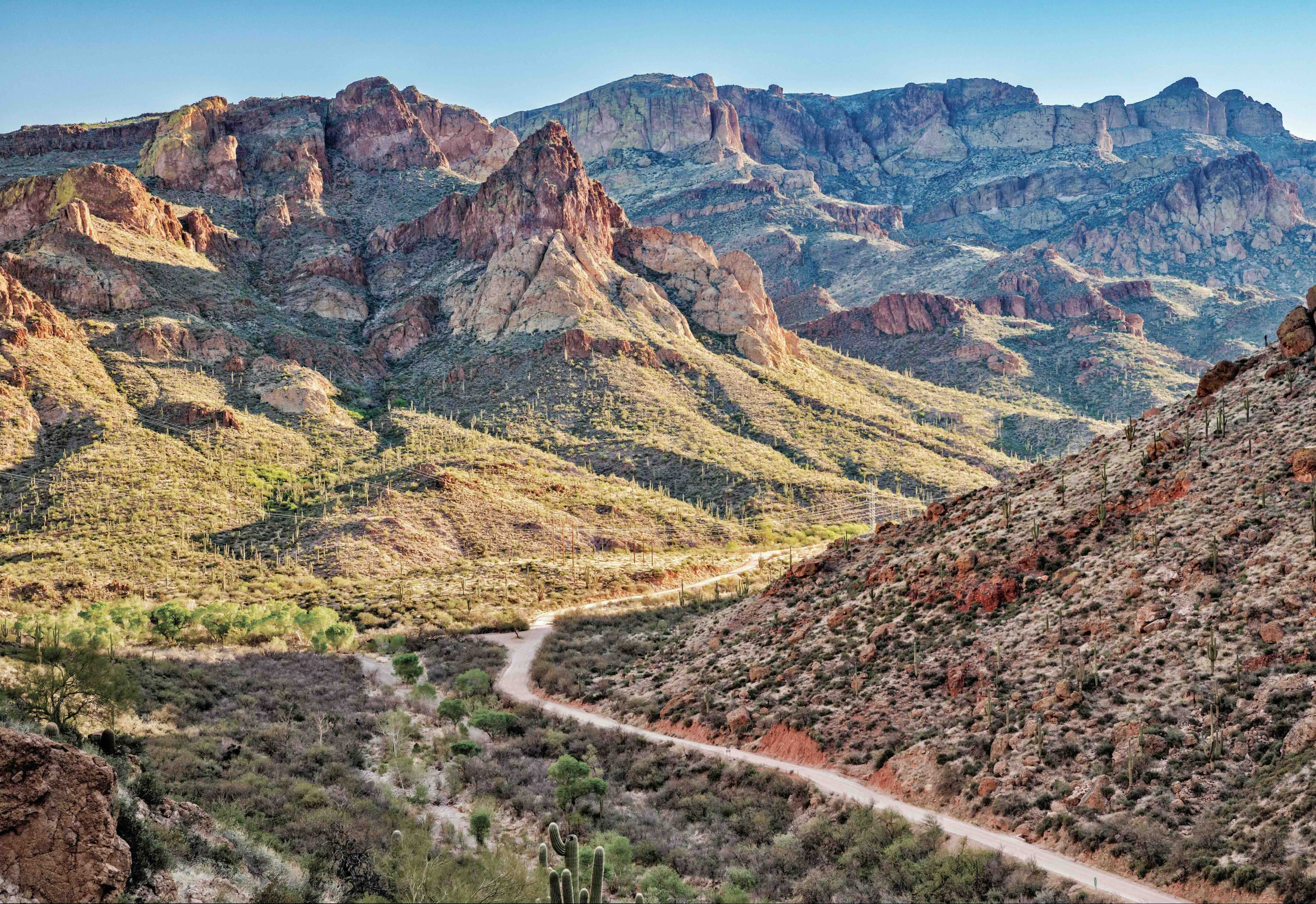 美景不保：美國亞利桑那州的通托國家森林（Tonto National Forest）面積約8000平方公里，在川普政府提出的「大而美法案」中，2/3面積符合出售資格。後續修訂法案刪除了這項條款。｜Witold Skrypczak/Alamy 